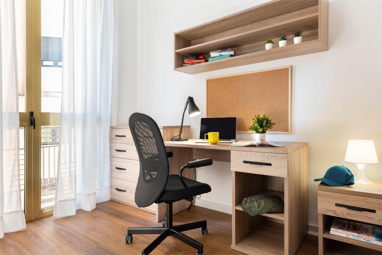 Micampus Armendariz Student Residence Sevilla Buitenkant foto